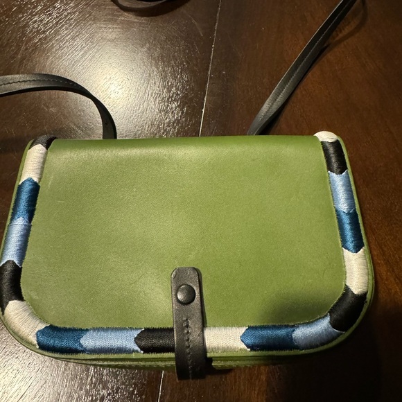 NWT IL Bisonte Piccarda Small Crossbody Bag in green - Picture 4 of 9